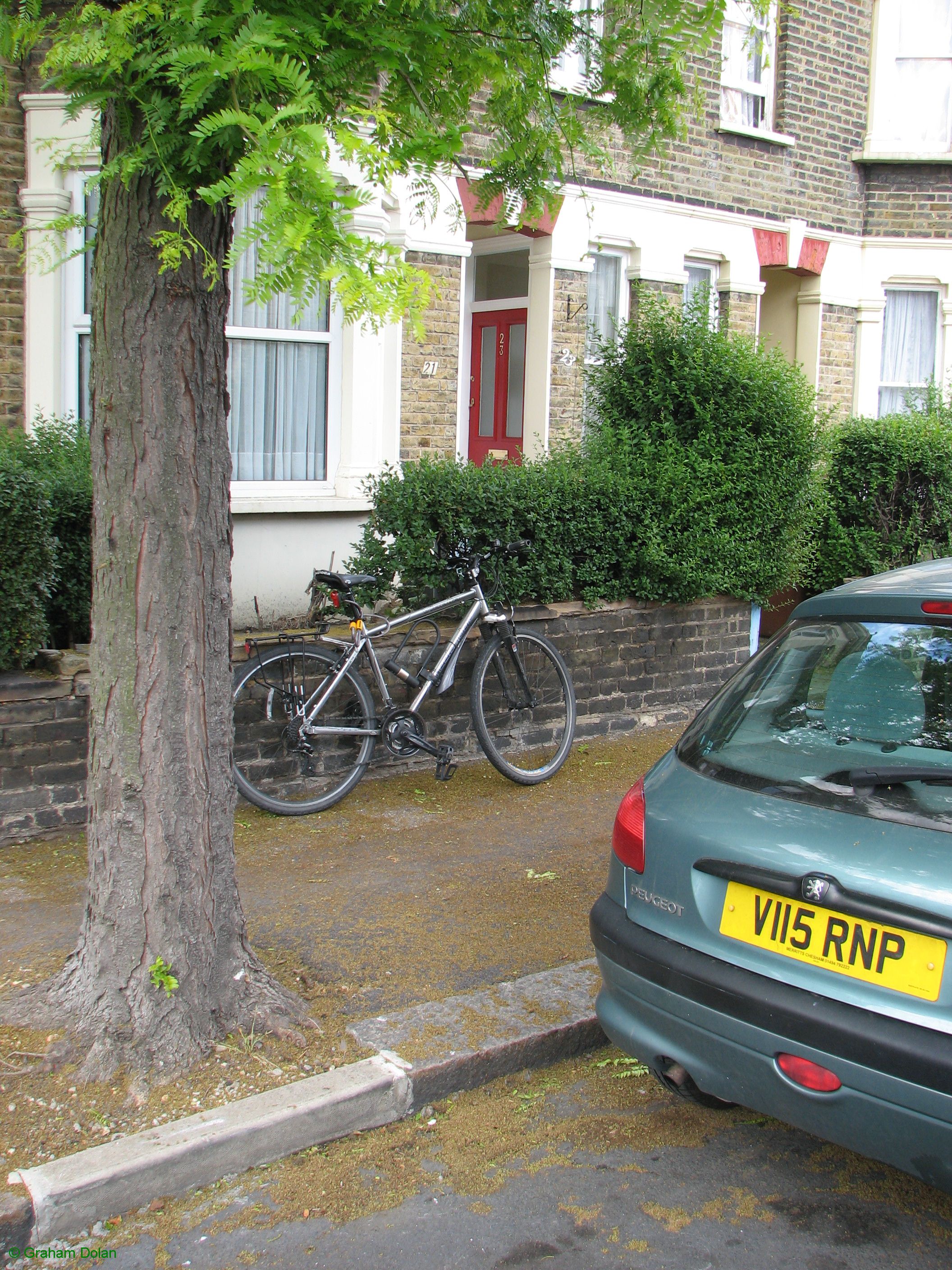 Greenwich Meridian Marker; England; LB Waltham Forest; Leytonstone (E11)